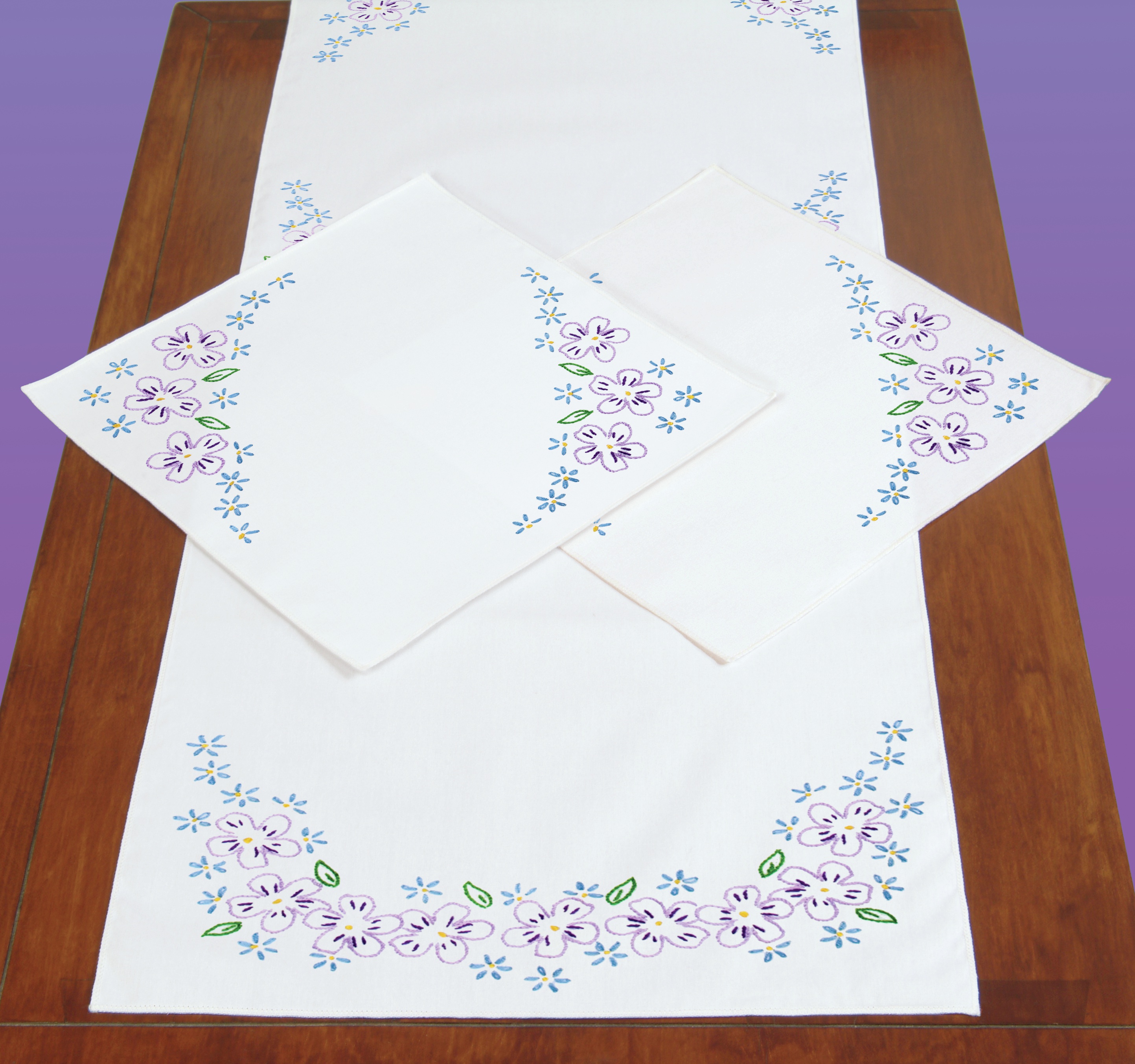 Jack Dempsey Stamped Dresser Scarf & Doilies Perle Edge Lavender Flowers