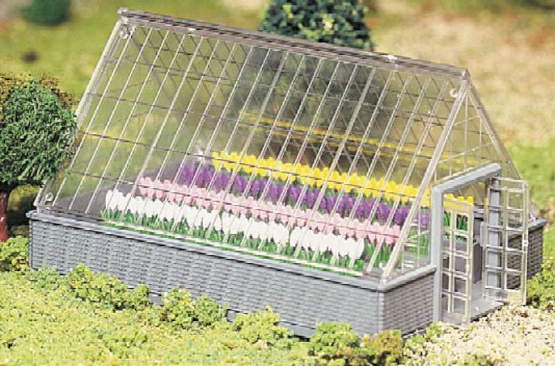O Greenhouse w/Flowers Kit