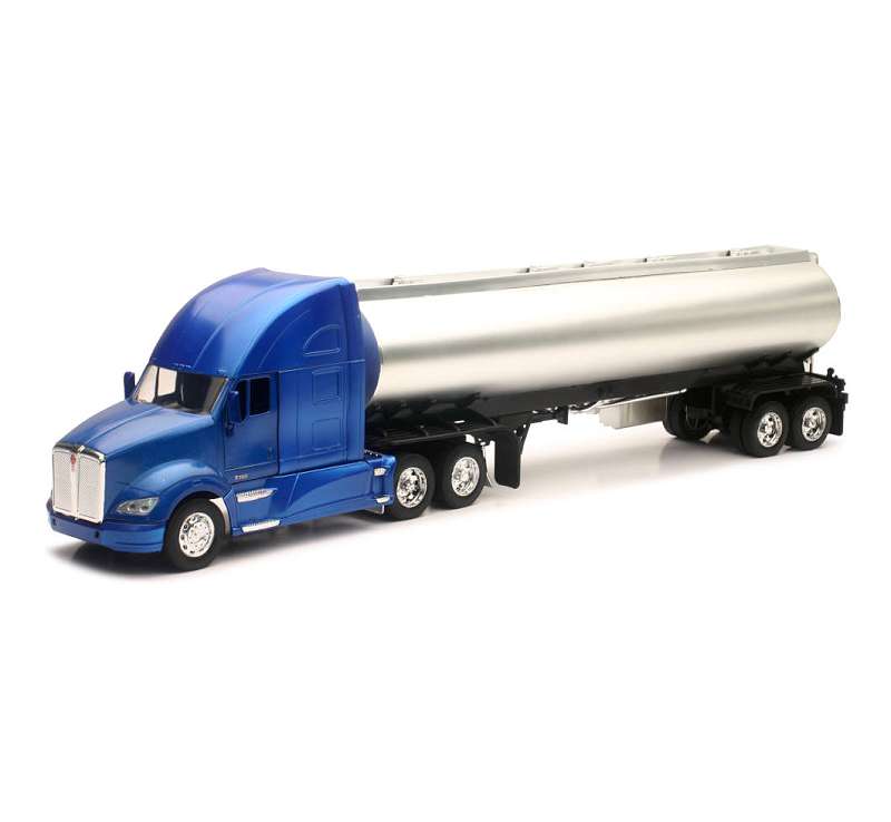 1/32 Kenworth T700 w/Sleeper Cab Oil Tanker (Die Cast)