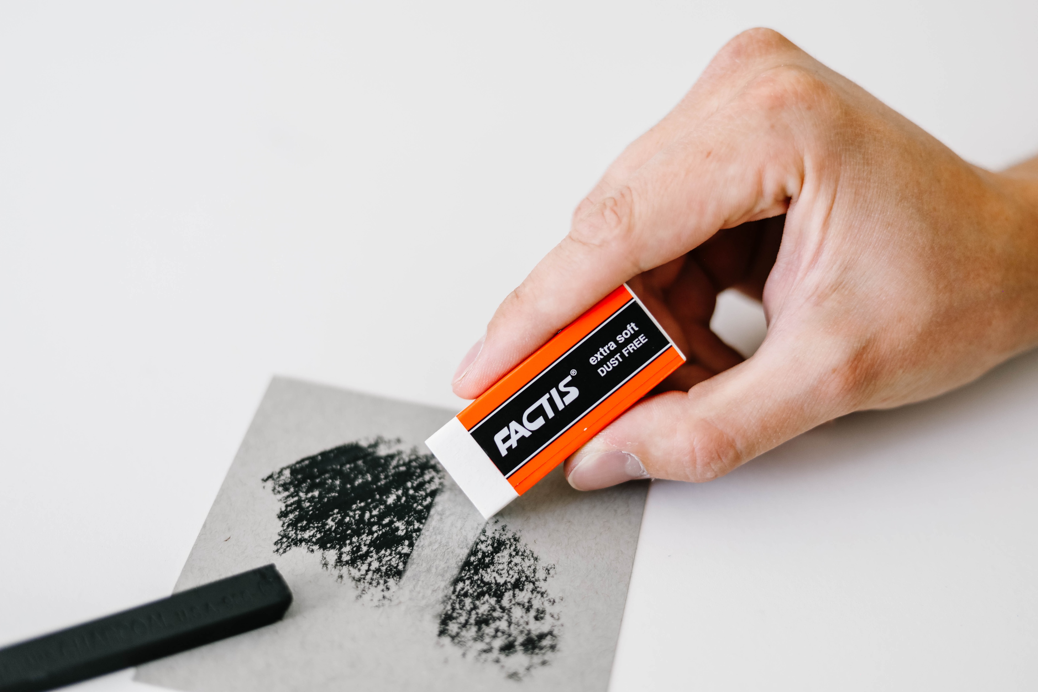 Magic White Extra Soft Vinyl Eraser