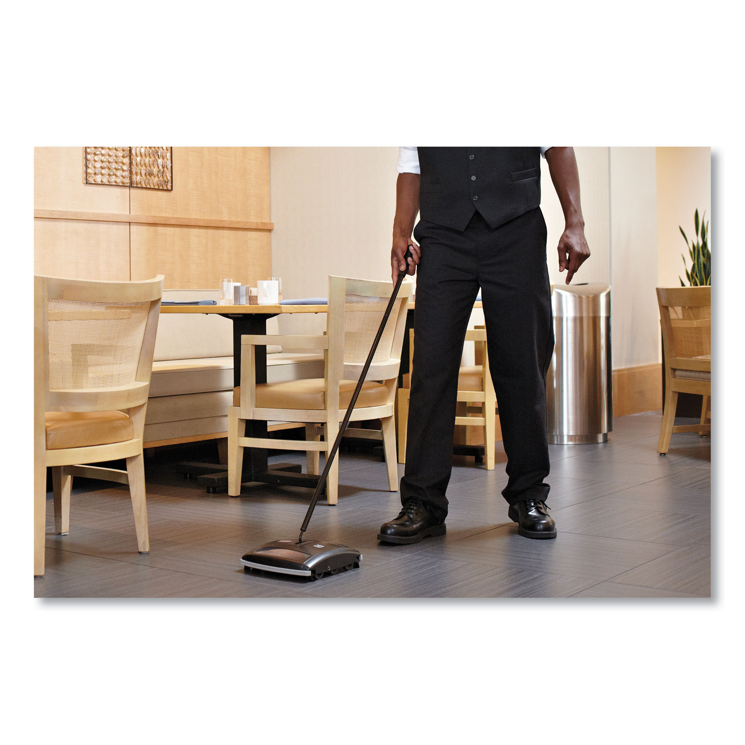 Rubbermaid® Commercial Brushless Mechanical Sweeper, 44