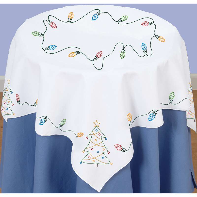 Stamped White Perle Edge Table Topper 35