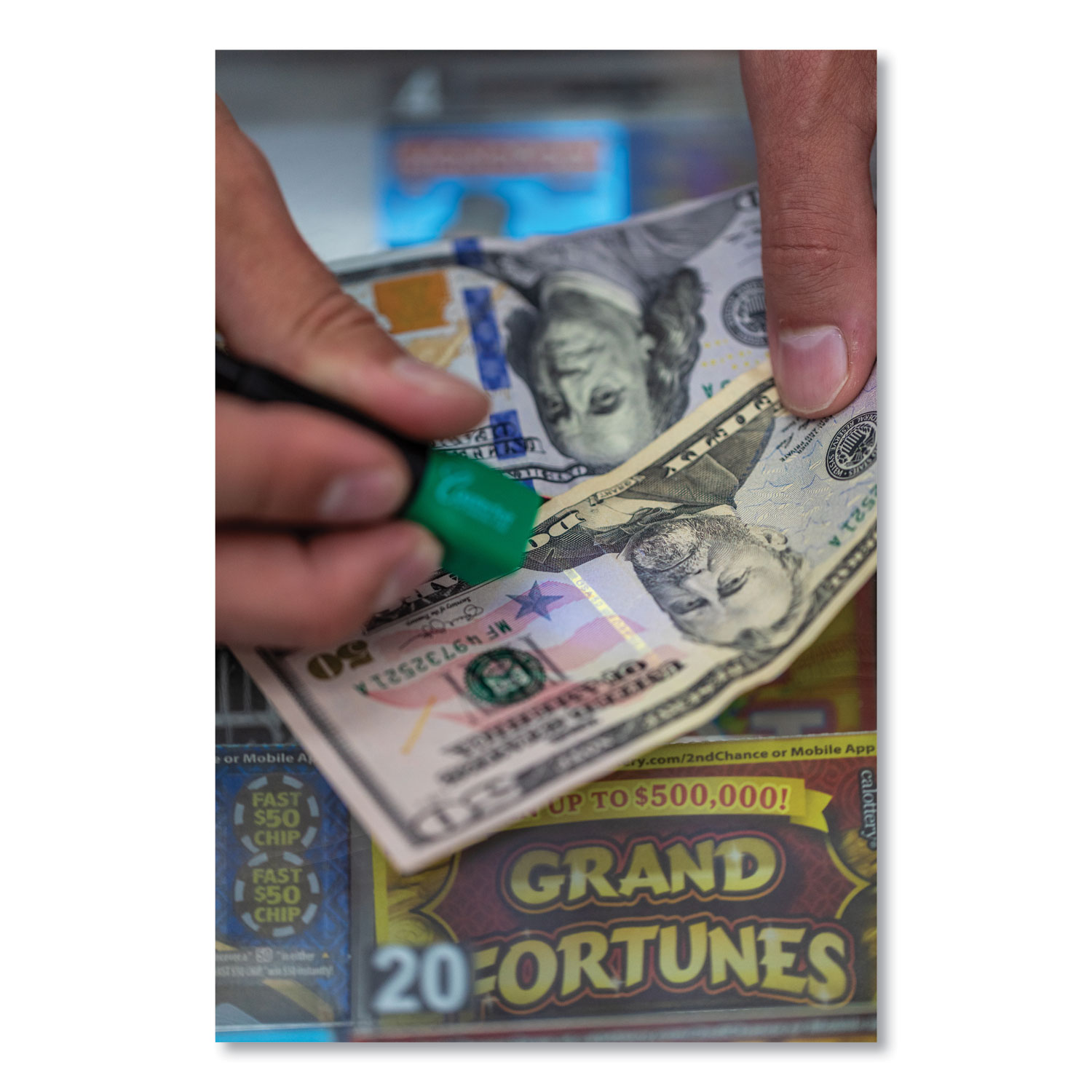 Dri-Mark® Smart Money Counterfeit Detector Pen with Reusable UV LED Light